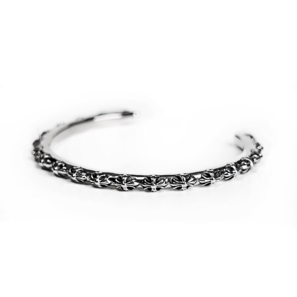 The Cultural Catalyst Behind Chrome Hearts Bracelets